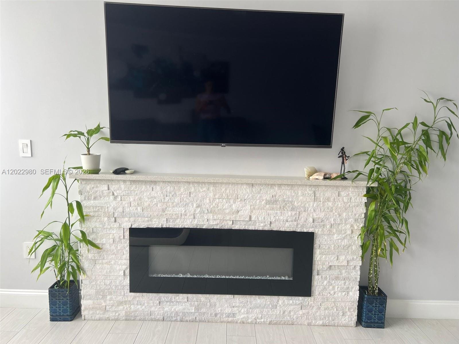 1301 NE Miami Gardens Drive 1013W — photo 4