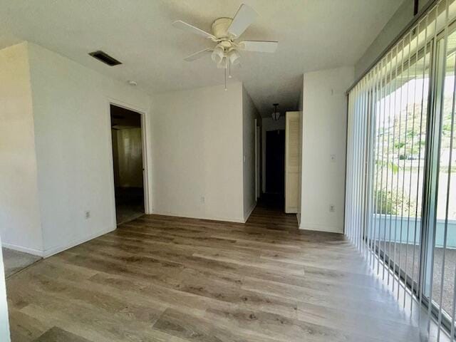717 SE Alamanda Circle, Stuart, FL 34996 photo 4