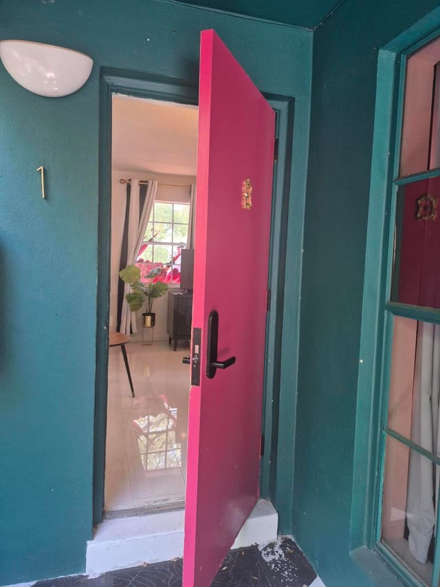 1007 SE 2nd Court 1-, Fort Lauderdale, FL 33301