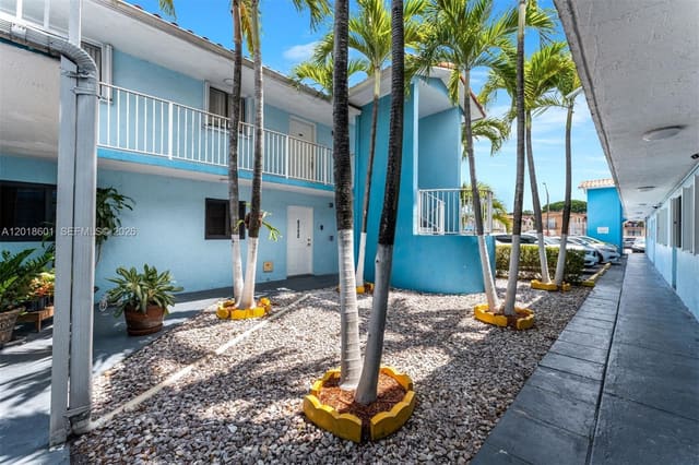 5706 W 26th Avenue 5706, Lago Azul, Hialeah, FL