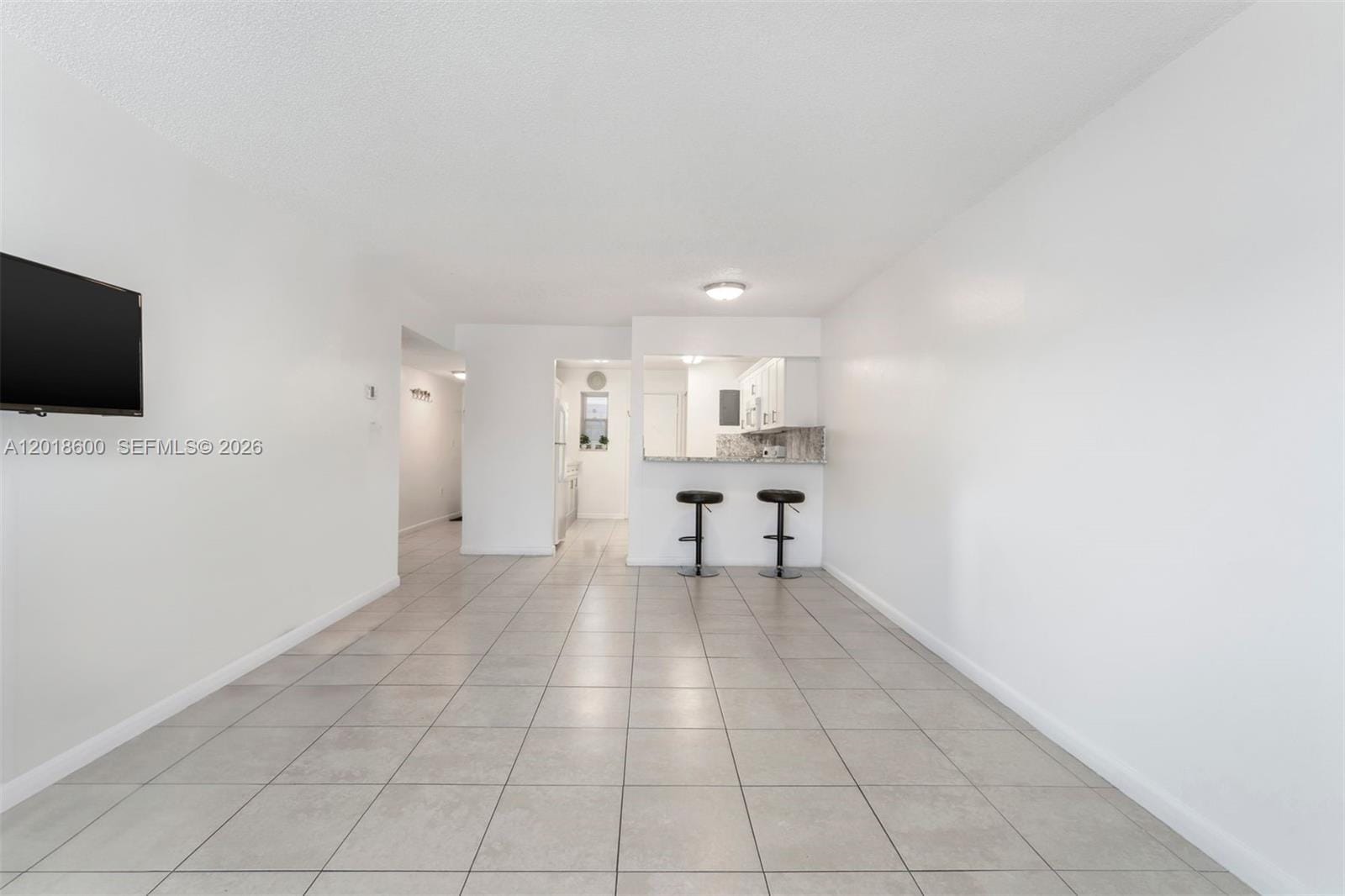 1900 W 54th Street 220 — photo 5