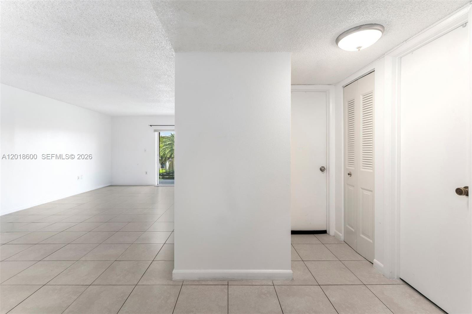 1900 W 54th Street 220 — photo 9