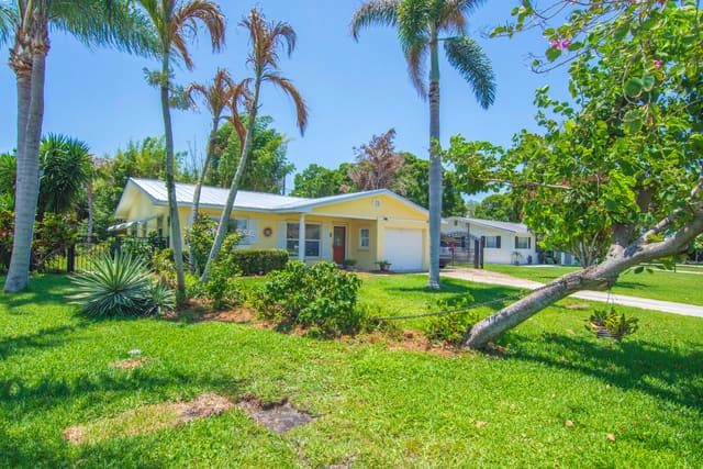 475 19th Place, Oakmont Park Estates, Vero Beach, FL