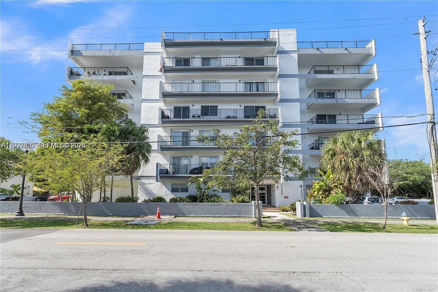 16508 NE 26th Avenue 303, North Miami Beach, FL 33160, North Miami Beach