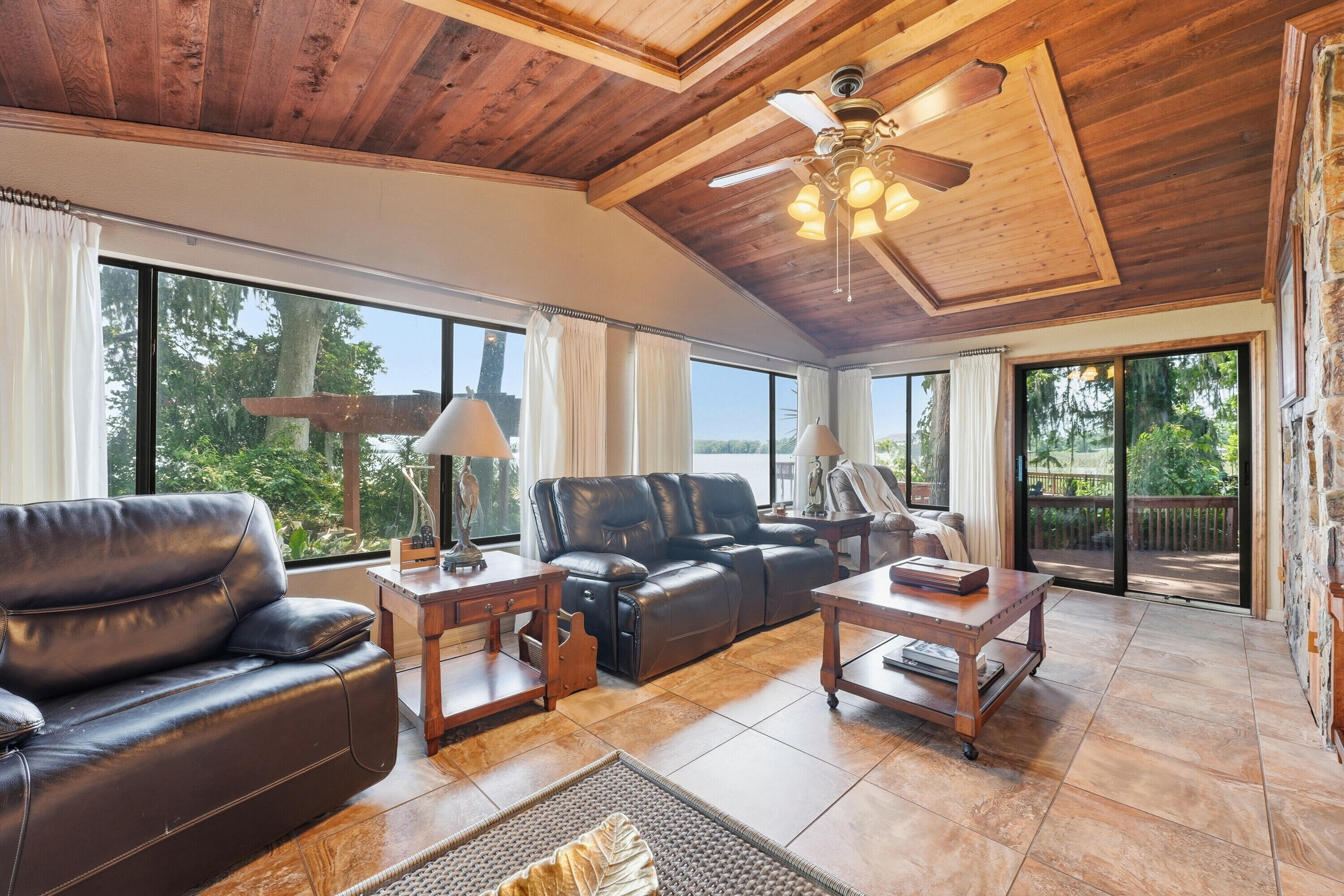 200 Windy Point Road — photo 11