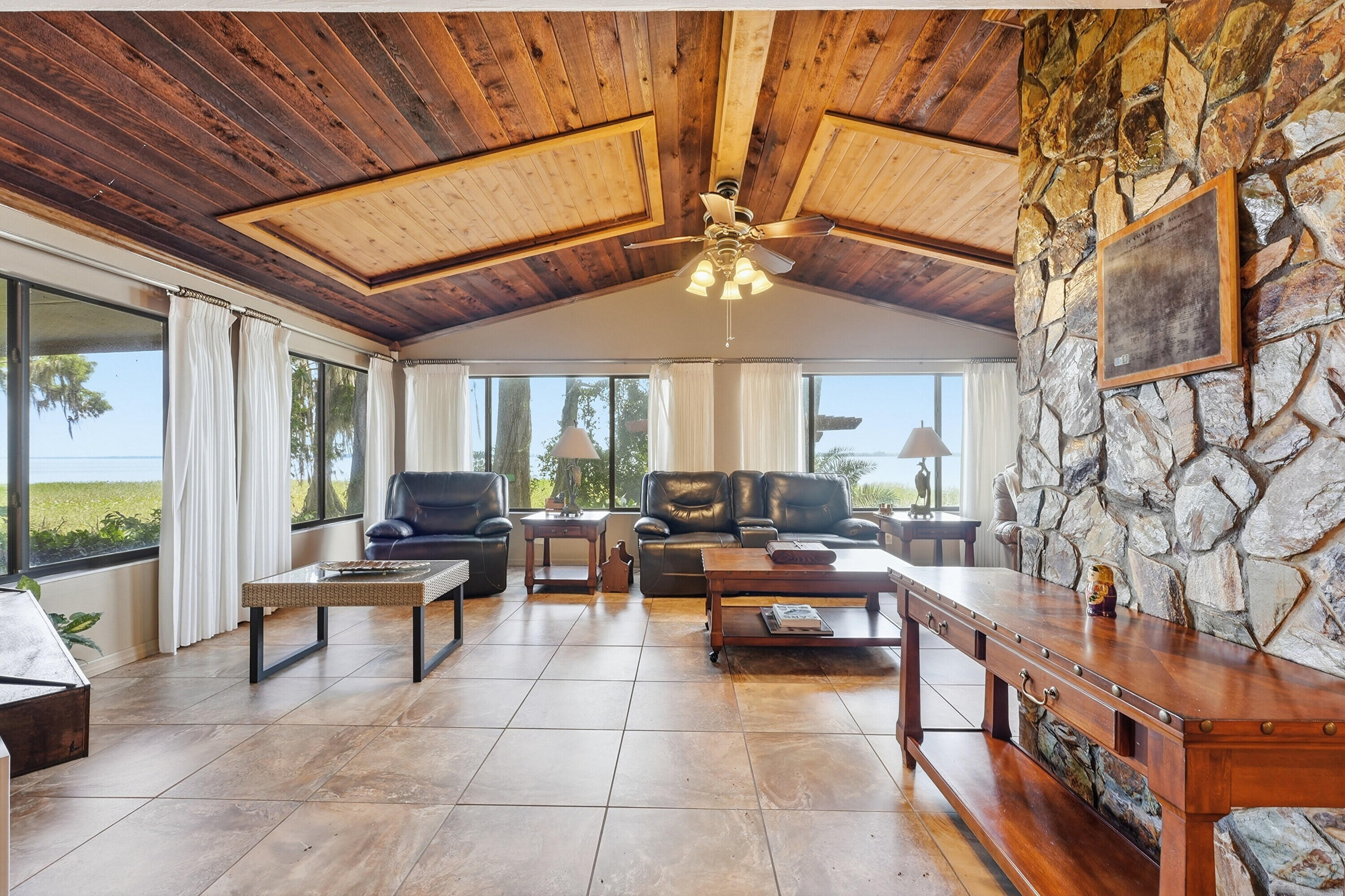 200 Windy Point Road — photo 10