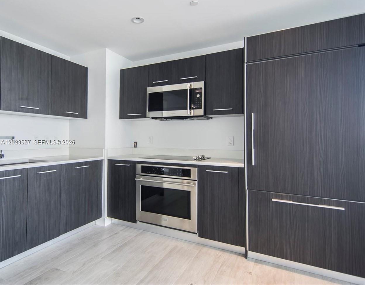 45 SW 9th Street 3501, Miami, FL 33130 photo 18