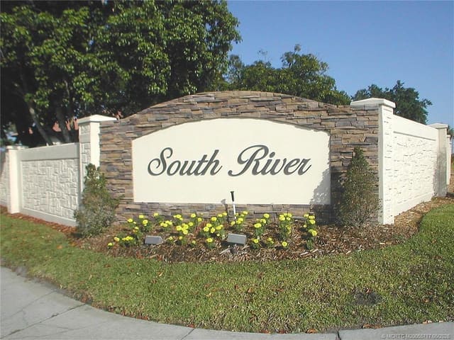 121 SW South River Drive 105, Stuart, FL 34997
