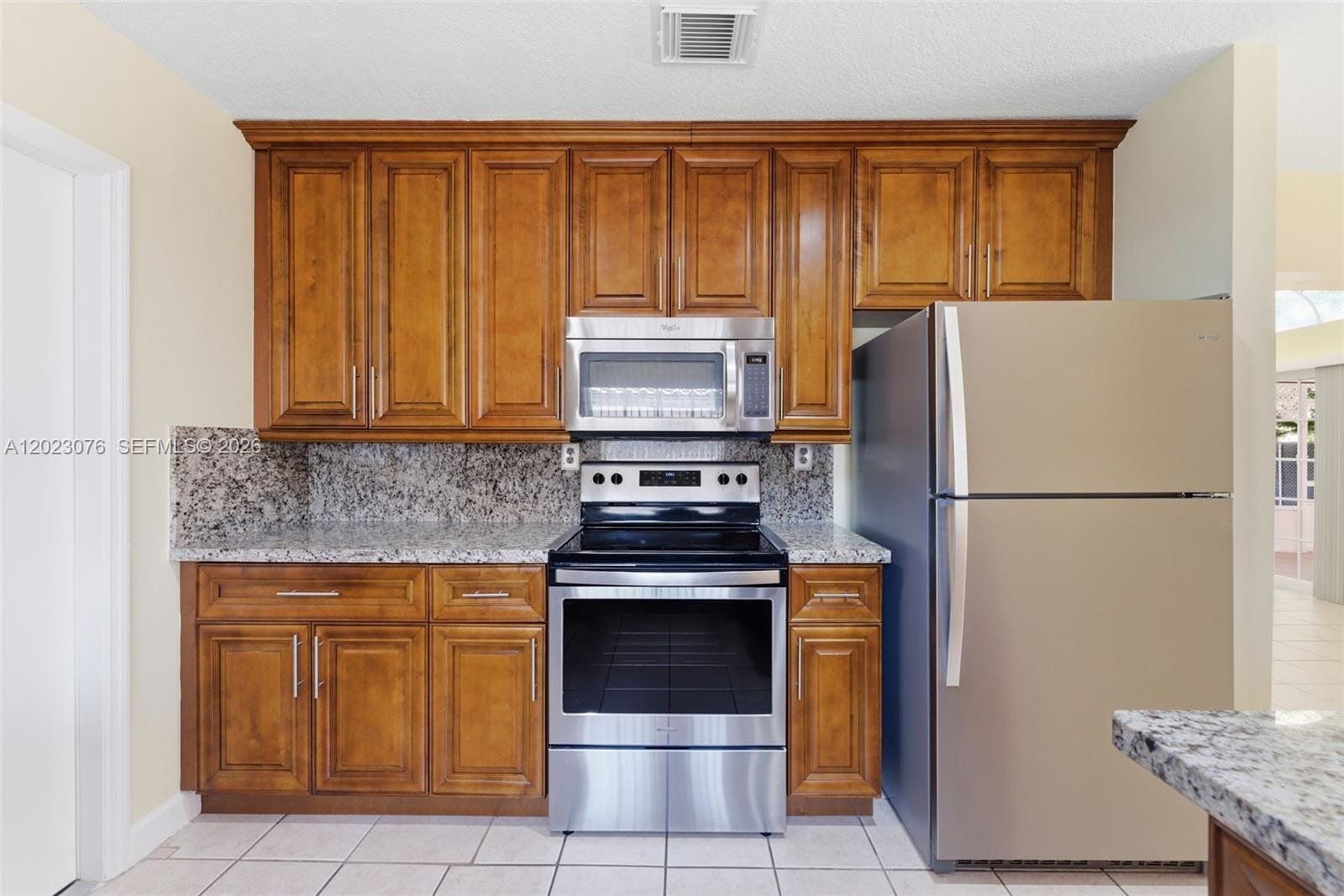 18049 SW 152nd Avenue, Miami, FL 33187 photo 8