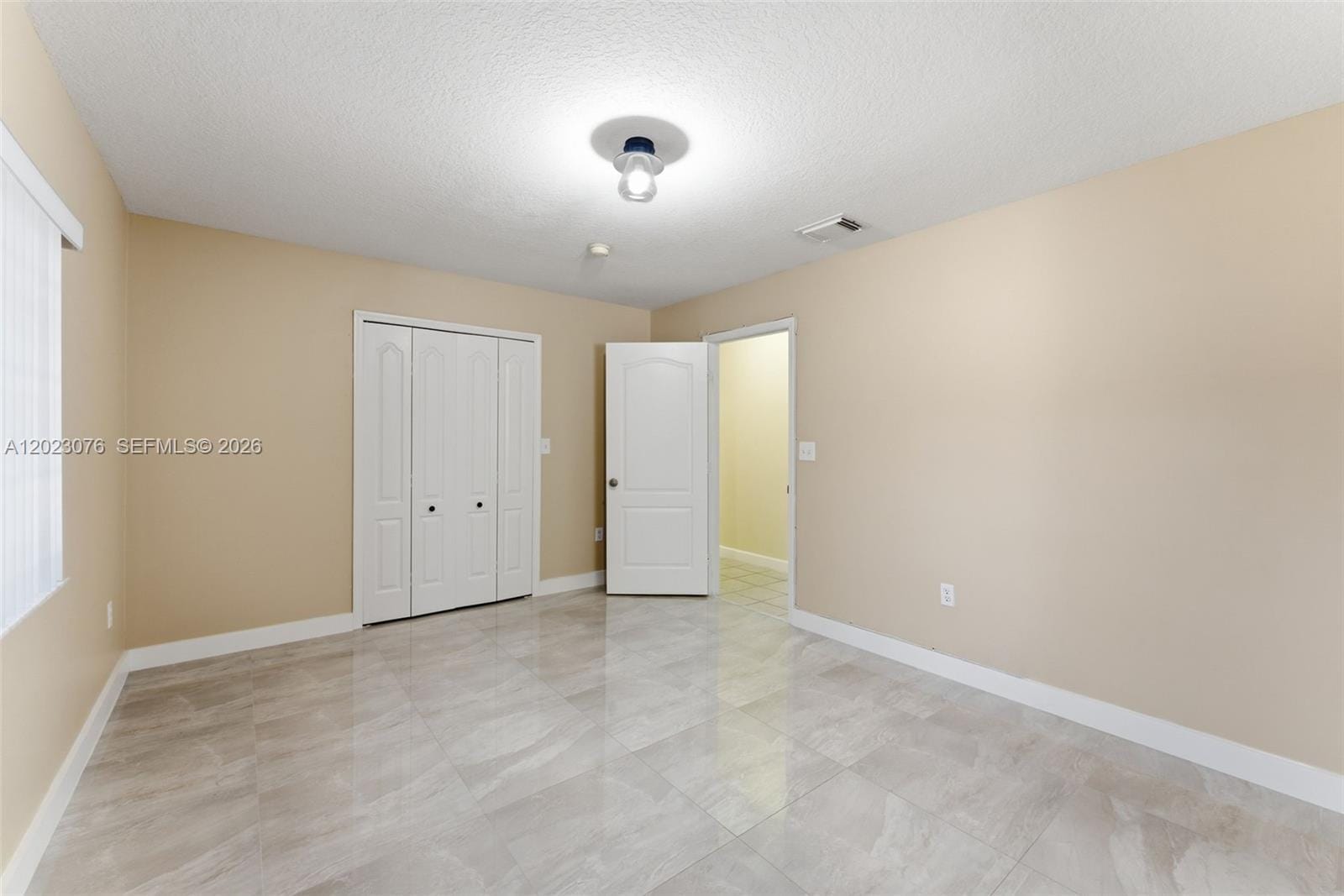18049 SW 152nd Avenue, Miami, FL 33187 photo 9