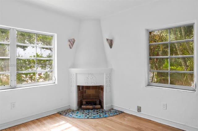 750 Espanola Way 9, sold in Espanola Court Condo, Miami Beach, FL