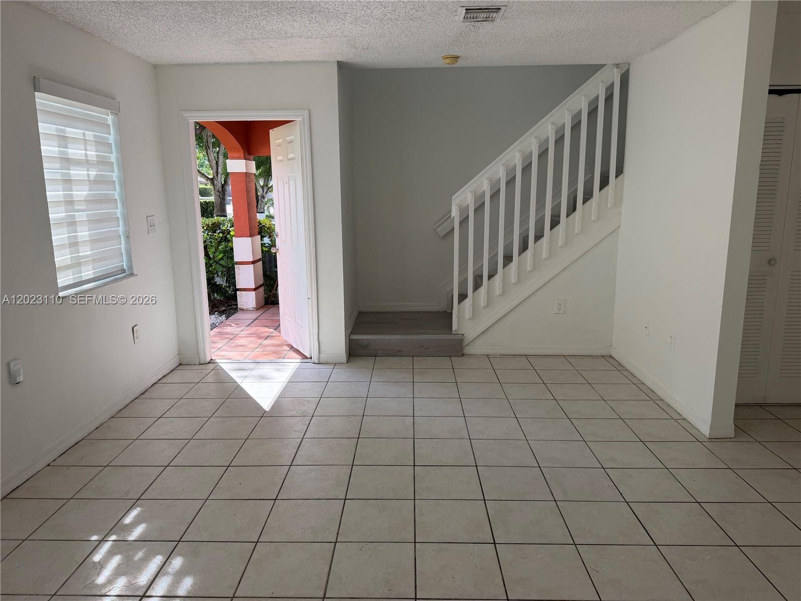 18674 SW 100th Avenue 18674 — photo 3