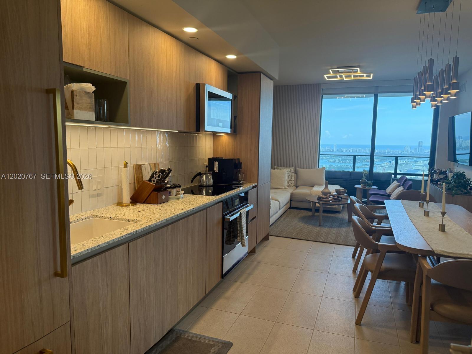 159 NE 6th Street 4016, Miami, FL 33132