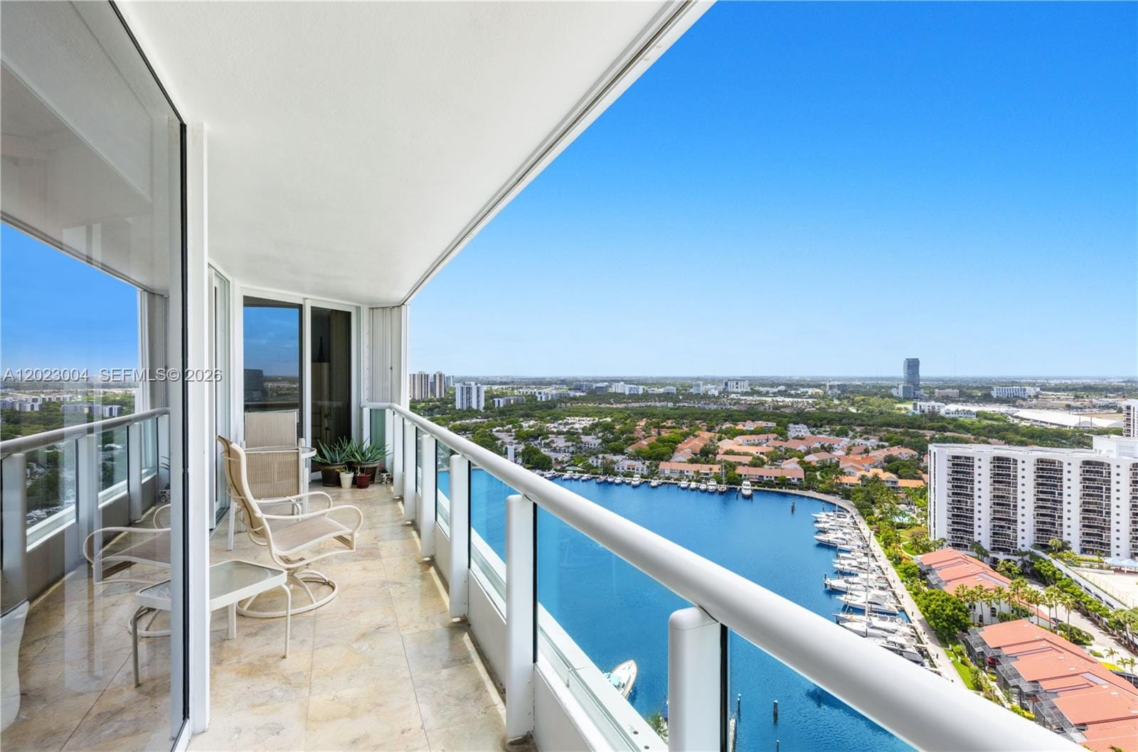 21055 Yacht Club Drive 2704 — photo 1