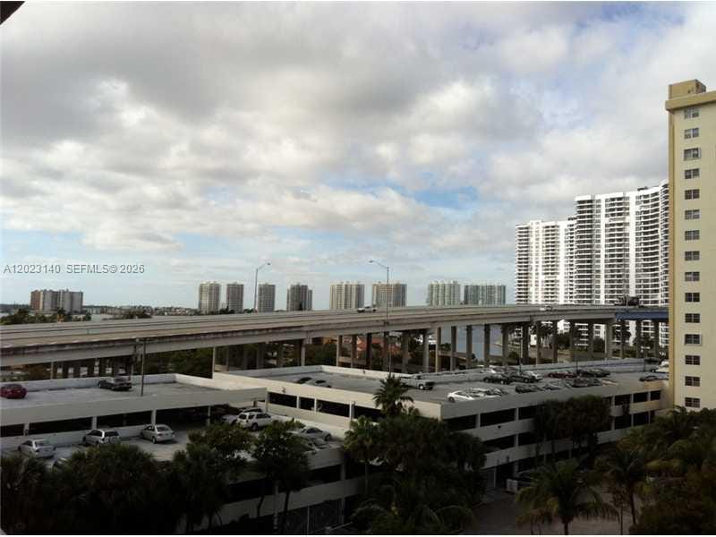 19380 Collins Avenue 607 — photo 6