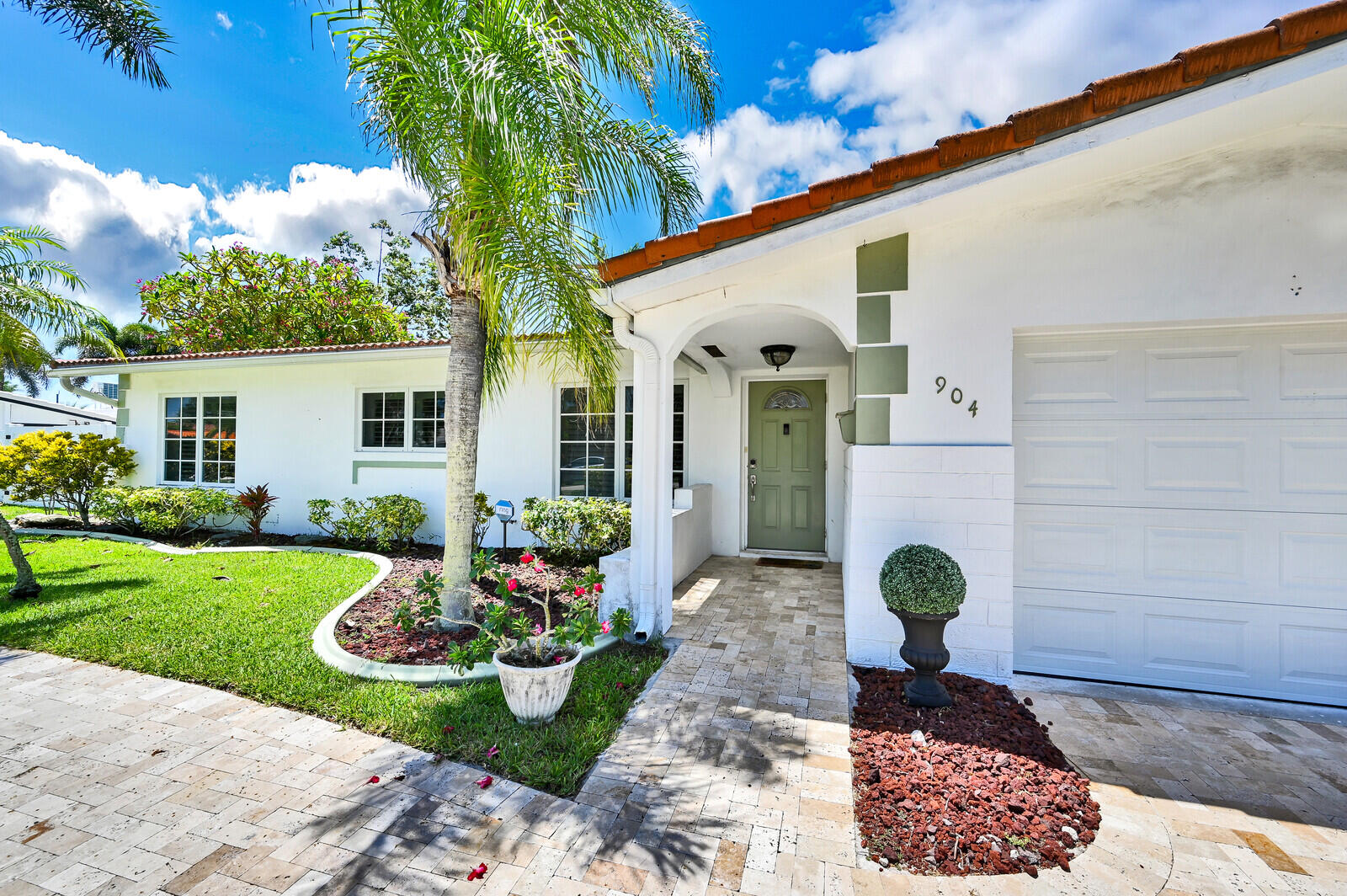 904 SE 12th Street, Deerfield Beach, FL 33441, Deerfield Beach