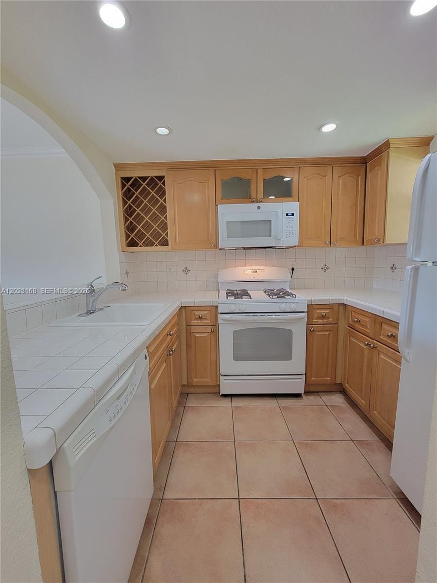 6707 N Kendall Drive 107 — photo 4