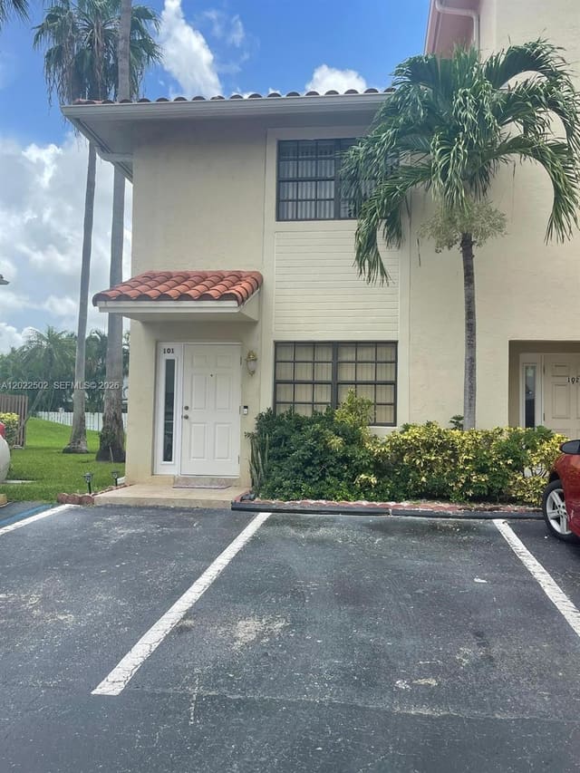 9880 Hammocks Boulevard 101-43, Banyan Tree, Miami, FL