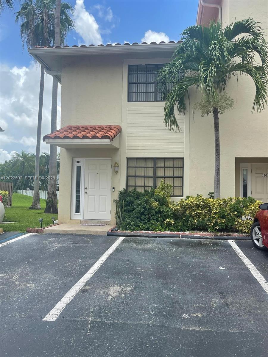 9880 Hammocks Boulevard 10143, Miami, FL 33196, Miami