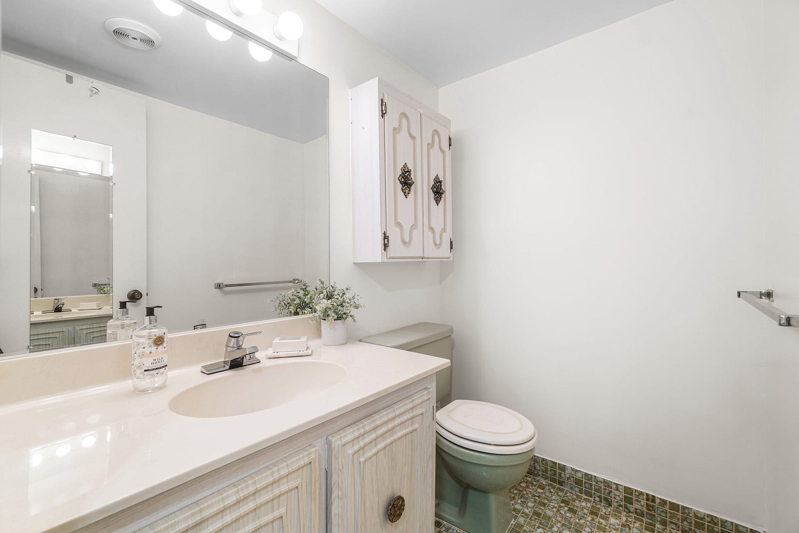 725 Lori Drive 412, Palm Springs, FL 33461 photo 20