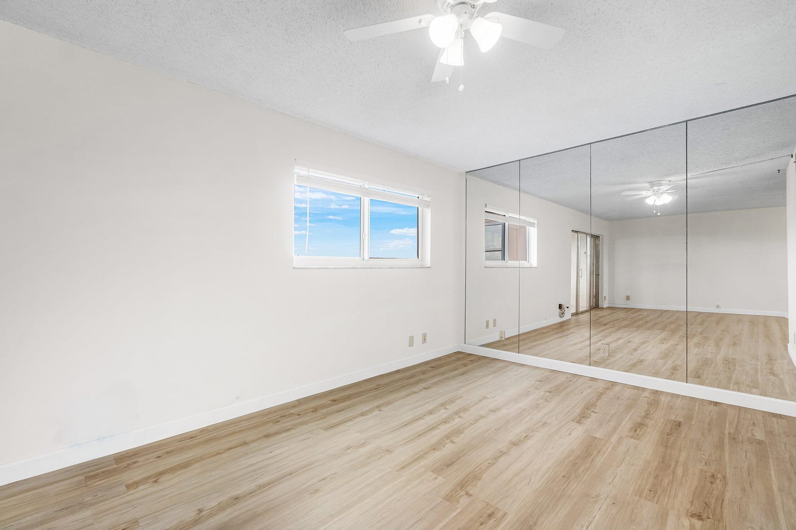 725 Lori Drive 412, Palm Springs, FL 33461 photo 10