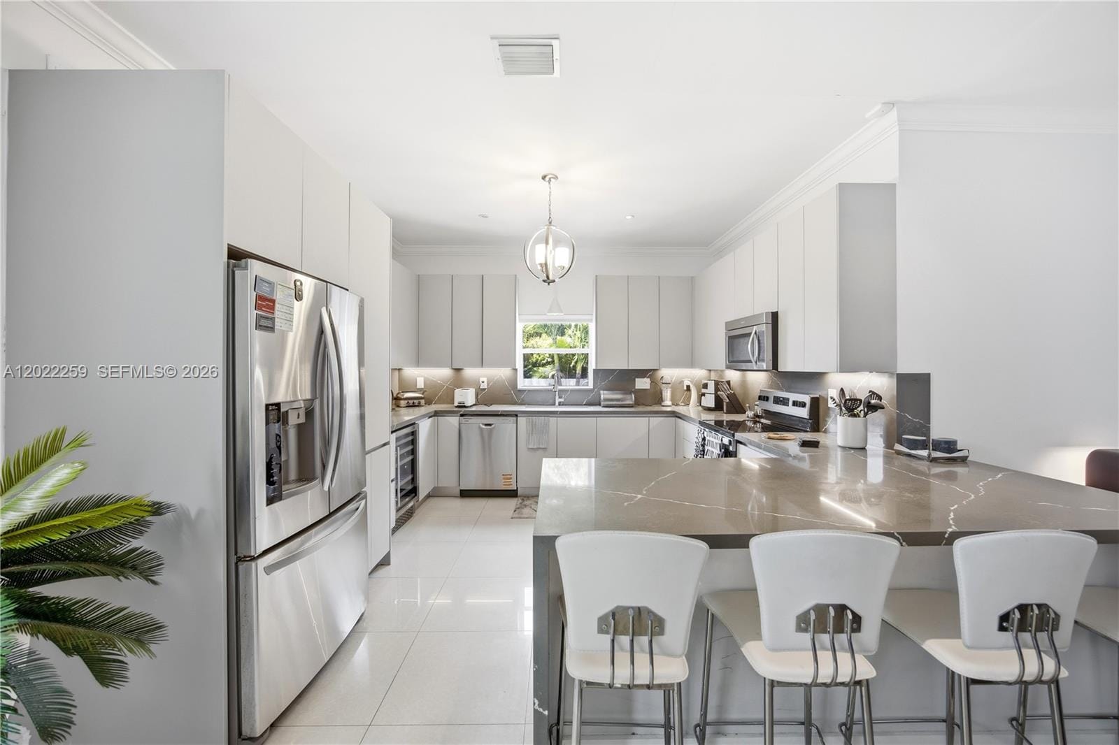 105 NE 28th Court, Wilton Manors, FL 33334 photo 13