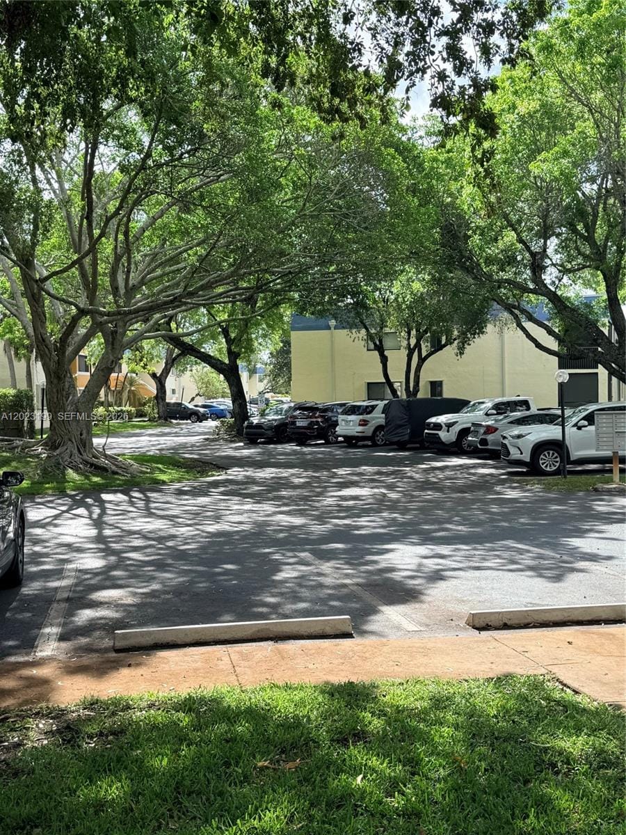 191 Lakeview Drive 103 — photo 3