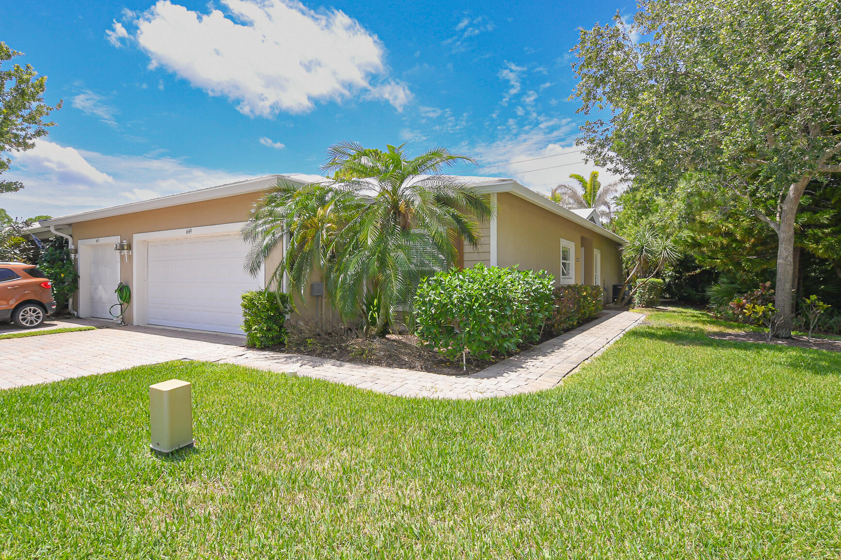 649 NE Bent Paddle Lane, Port St. Lucie, FL 34983, Port St Lucie