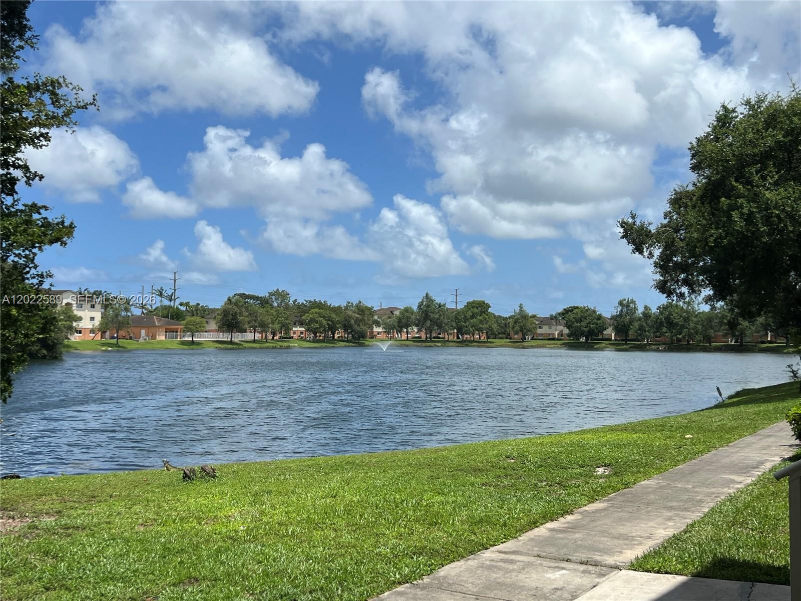 3690 N 56th Avenue 916, Hollywood, FL 33021, Hollywood