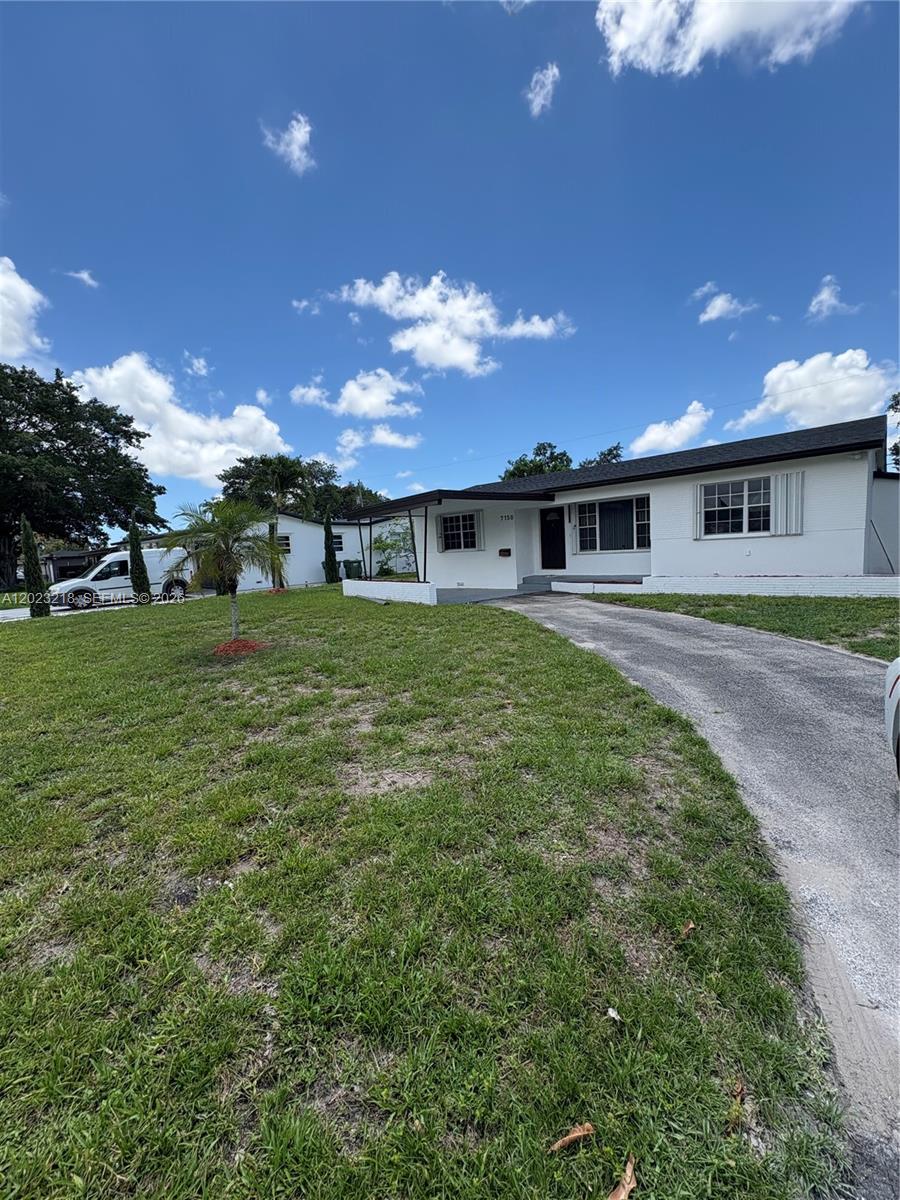 7150 SW 10th Street, Pembroke Pines, FL 33023, Pembroke Pines