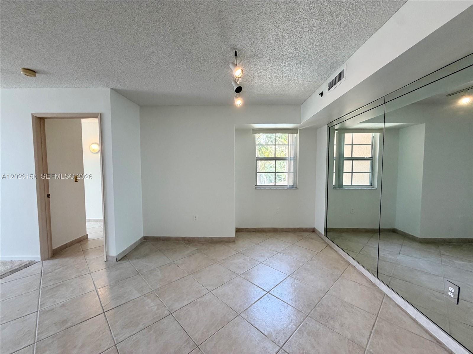 19877 E Country Club Drive 3408, Aventura, FL 33180 photo 10