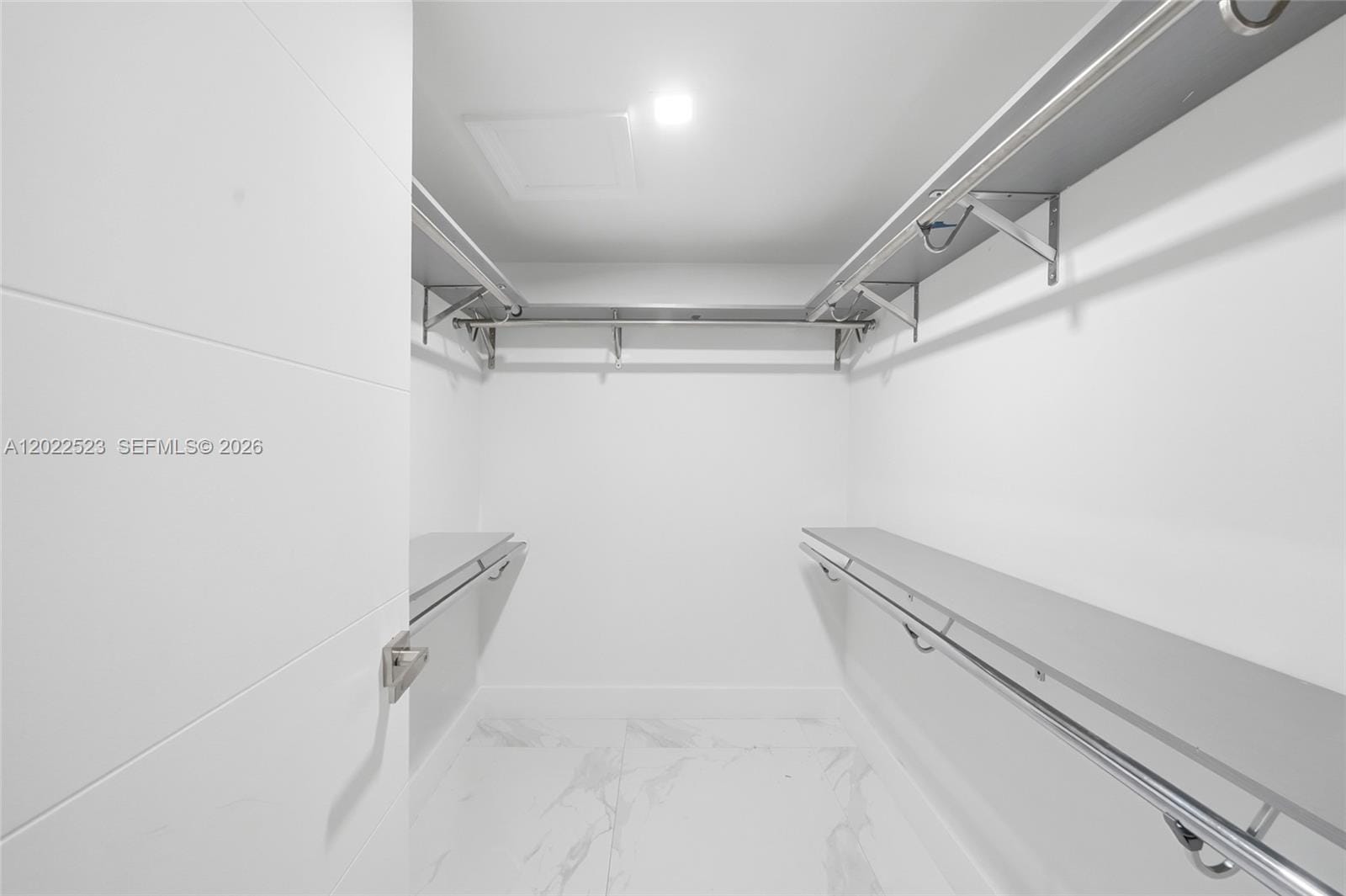 455 NE 210th Terrace, Miami, FL 33179 photo 17