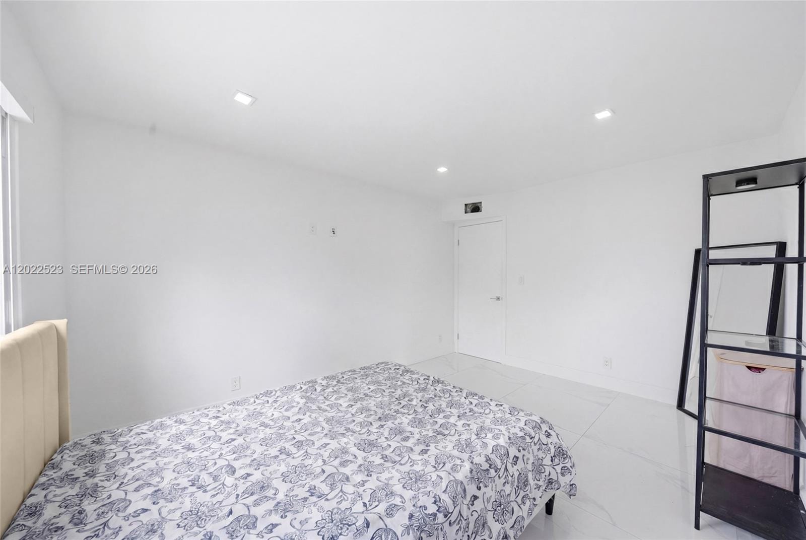 455 NE 210th Terrace, Miami, FL 33179 photo 19