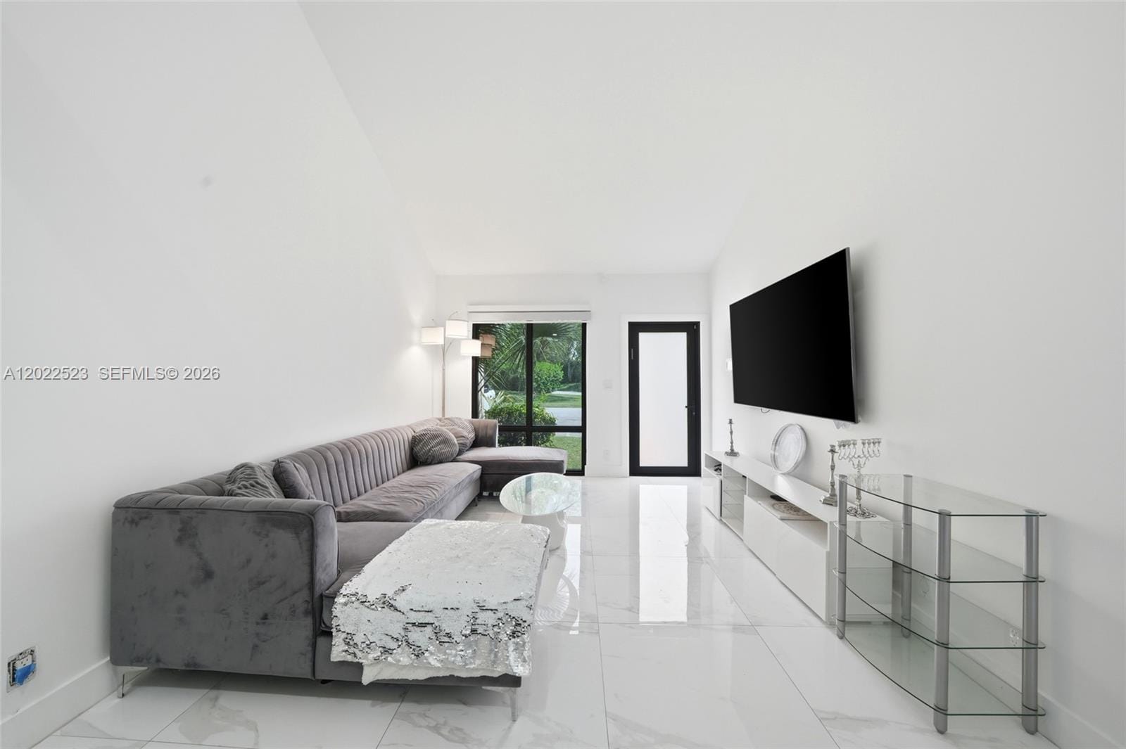 455 NE 210th Terrace, Miami, FL 33179 photo 3
