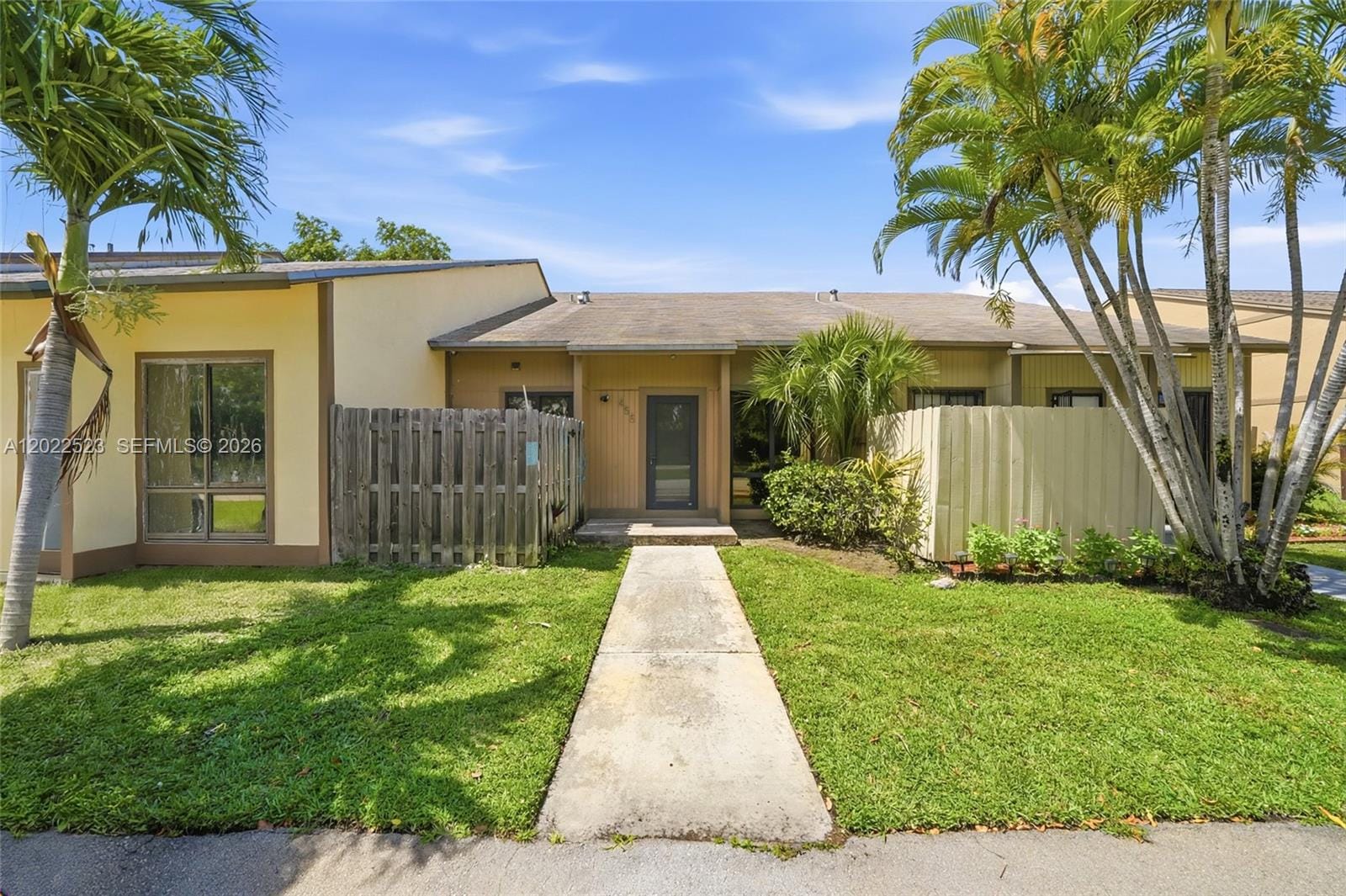 455 NE 210th Terrace, Miami, FL 33179 photo 24