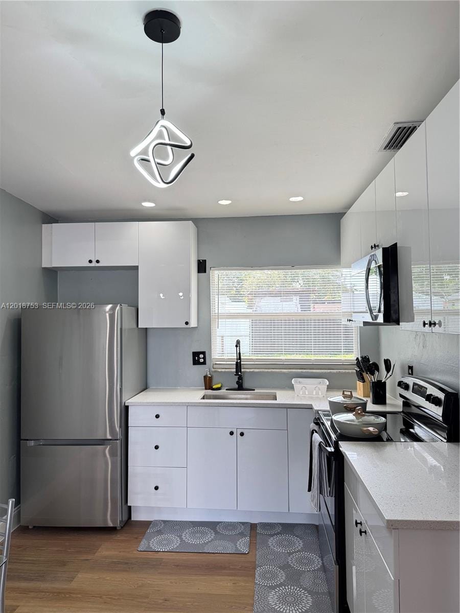 414 N 60th Way 2 — photo 3