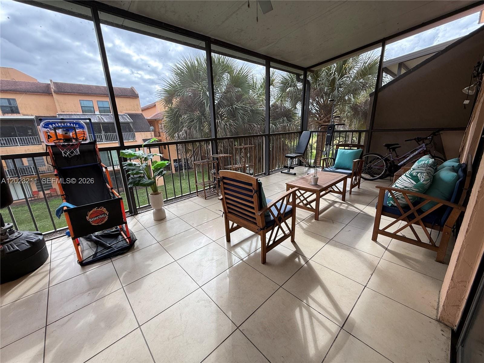 450 Commodore Drive 306, Plantation, FL 33325 photo 5