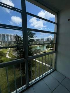 2903 Point East Drive K604, Aventura, FL 33160 photo 2
