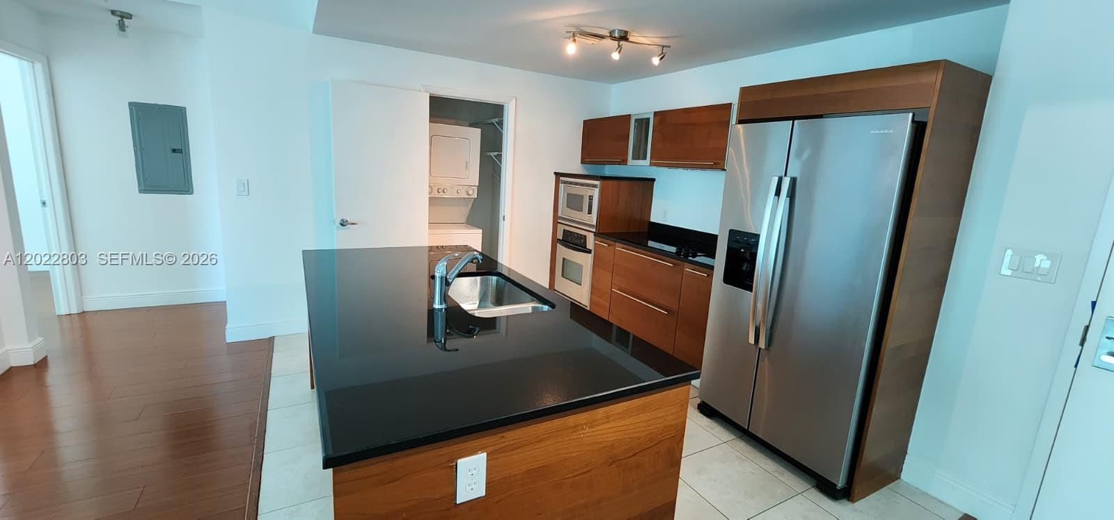 1900 N Bayshore Drive 3717, Miami, FL 33132, Miami