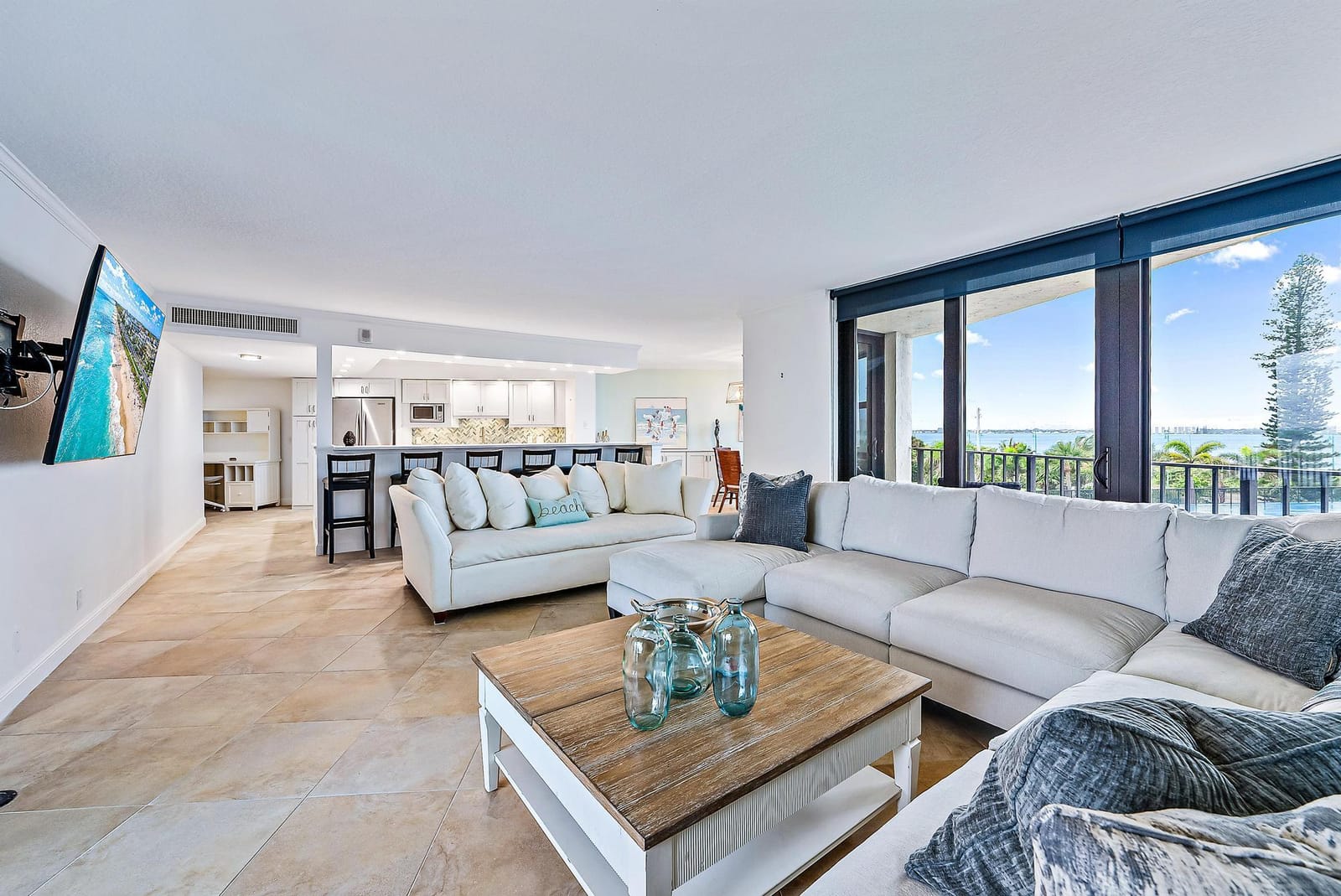 5420 N Ocean Drive 305 — photo 3