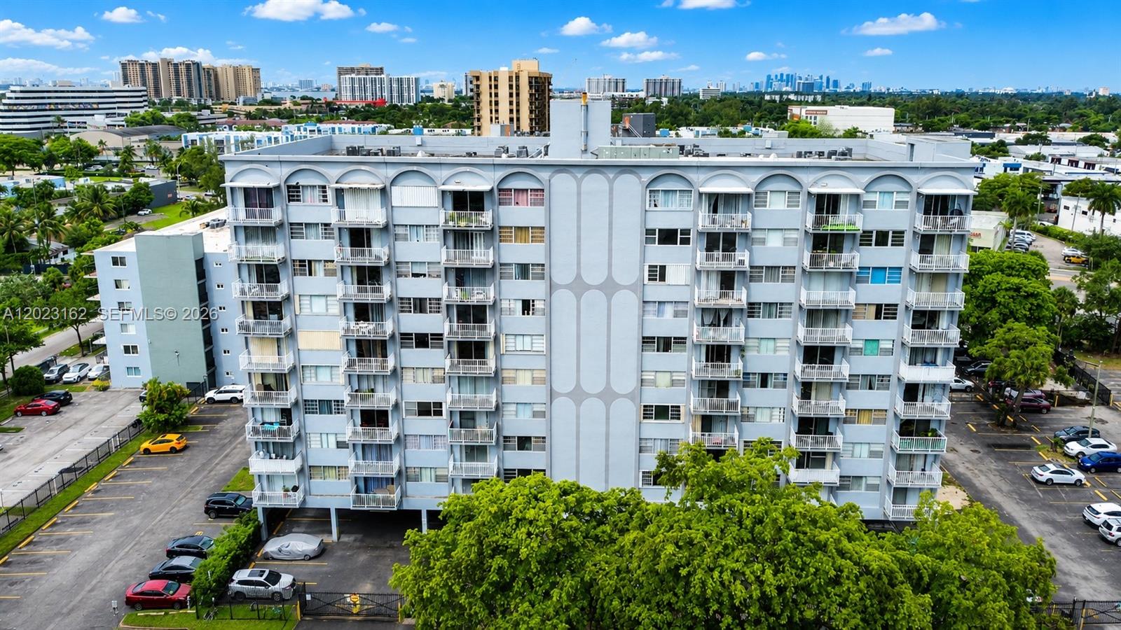 1470 NE 125th Terrace 809, North Miami, FL 33161