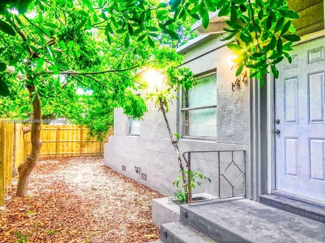 142 NE 56th Street A, Miami, FL 33137