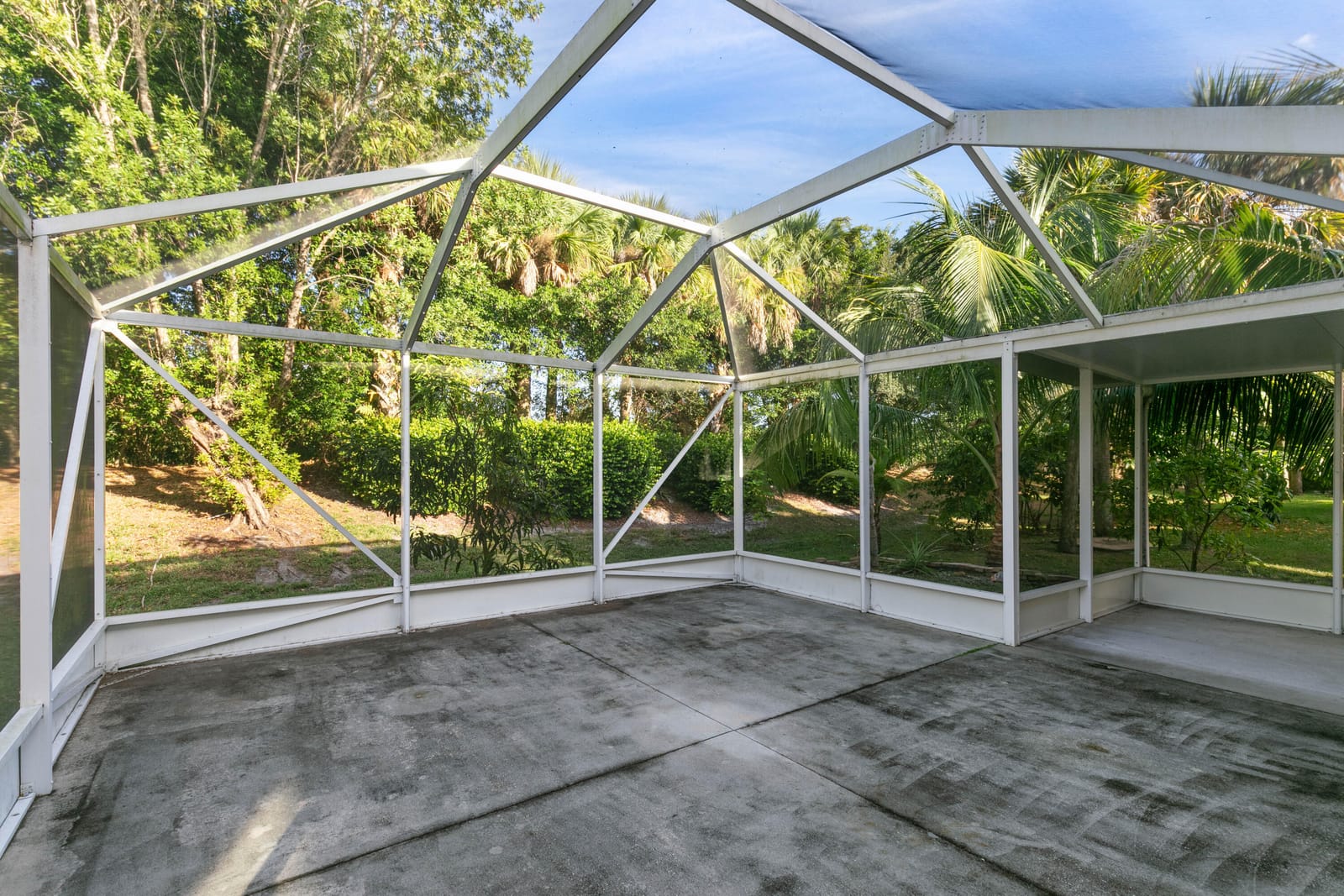 1086 NW Leonardo Circle — photo 8