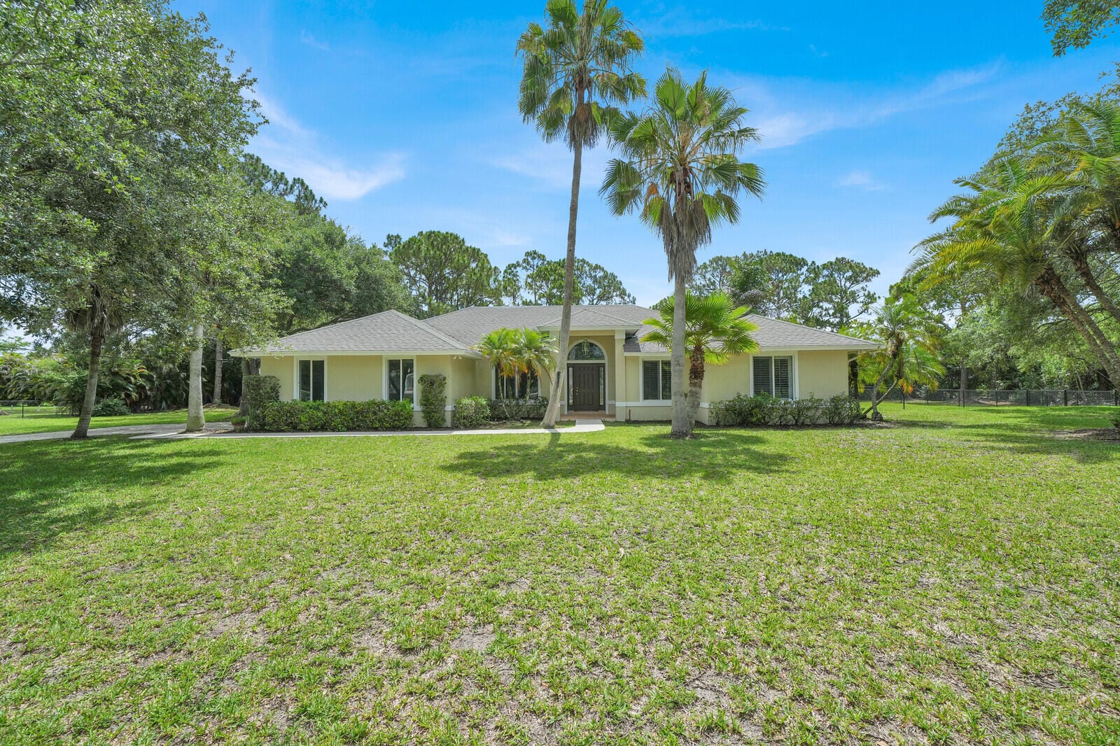 16026 N 75th Ave Avenue N, Palm Beach Gardens, FL 33418 photo 1