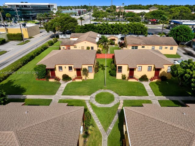 1723-1743 Moffett Street, Hollywood, FL 33020