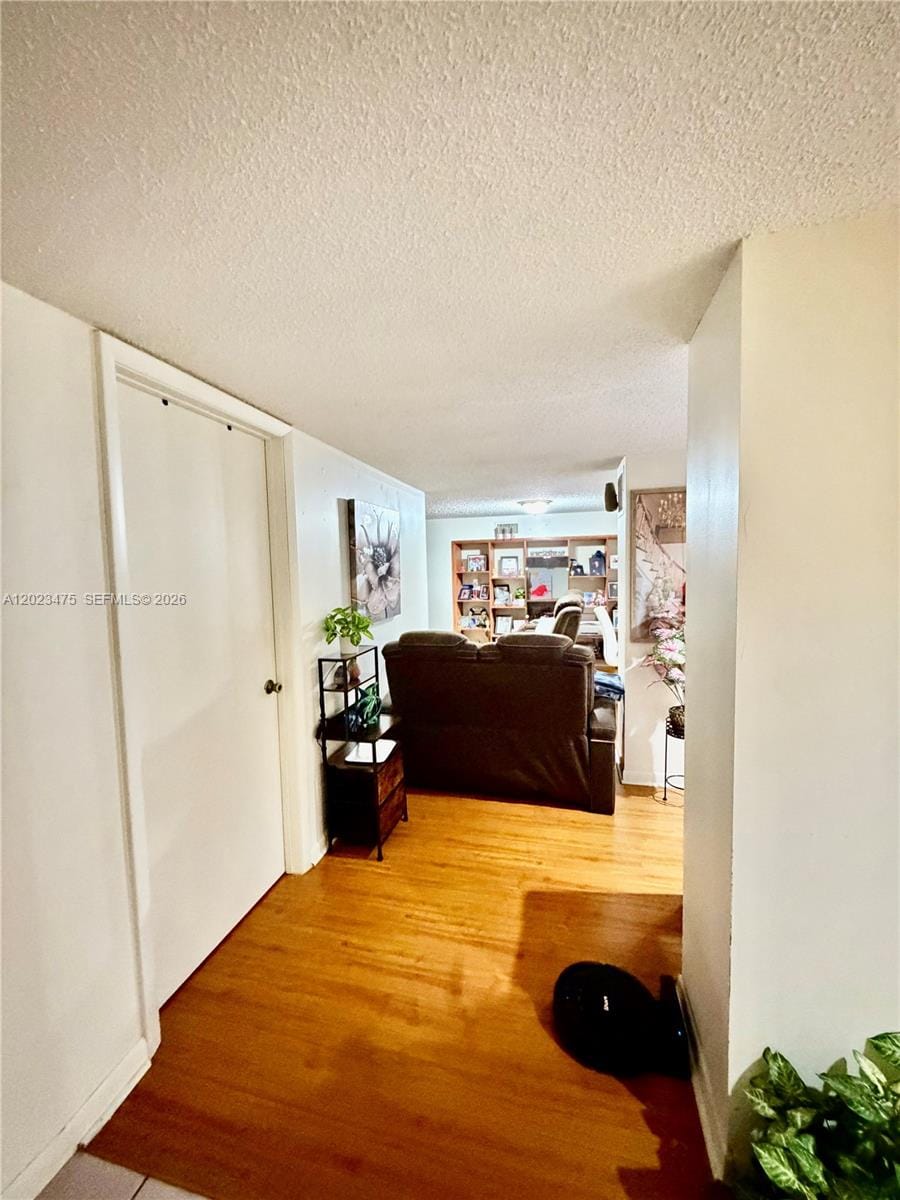 4725 SW 62nd Avenue 104 — photo 6
