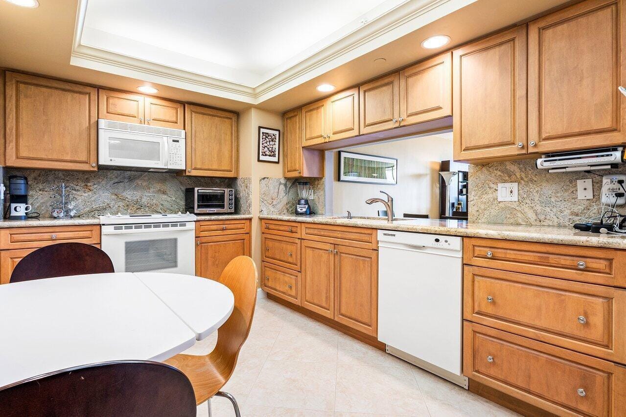4740 S Ocean Boulevard 1515, Highland Beach, FL 33487 photo 11