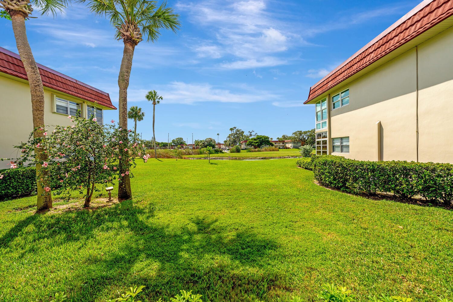 98 Spring Lake Drive, Vero Beach, FL 32962 photo 3