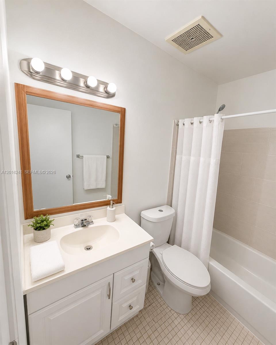 18051 NW 68th Avenue K201, Hialeah, FL 33015, Hialeah