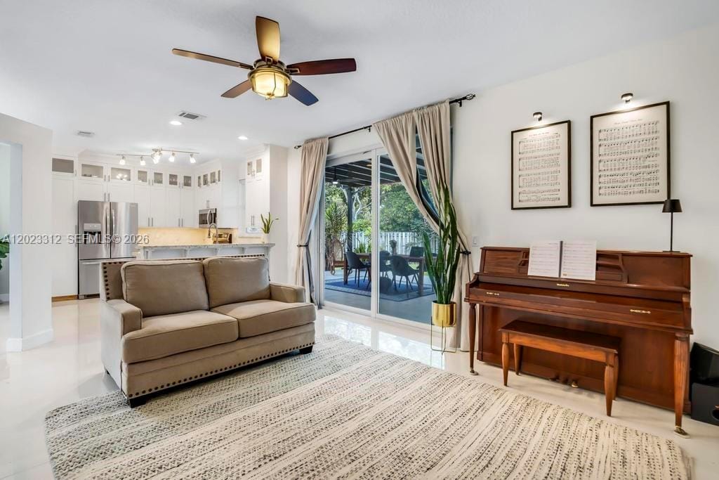 690 NW 159th Lane, Pembroke Pines, FL 33028 photo 16